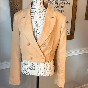 Missguided + Tall Beige Crop Blazer